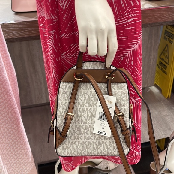 Michael Kors Ladies Backpack Bag Jaycee XS Conv Zip Backpack Vanilla - Picture 11 of 16